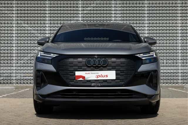 Audi Q4 e-tron (2024) thumbnail 2