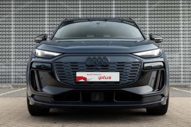 Audi Q6 e-tron (2025) thumbnail 2