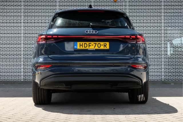 Audi Q6 e-tron (2025) thumbnail 5