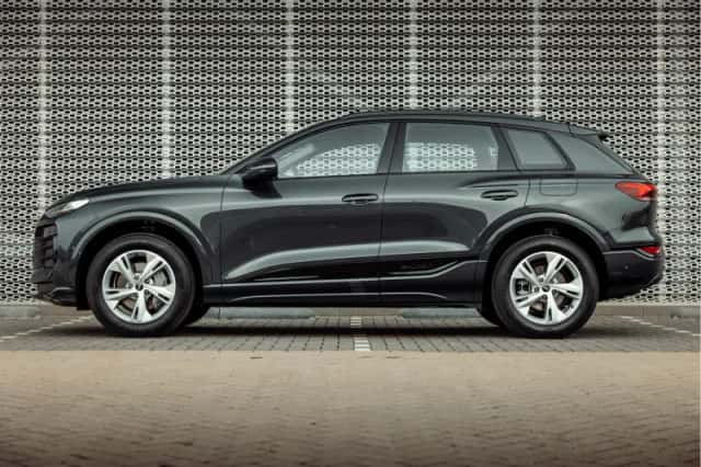 Audi Q6 e-tron (2025) thumbnail 2