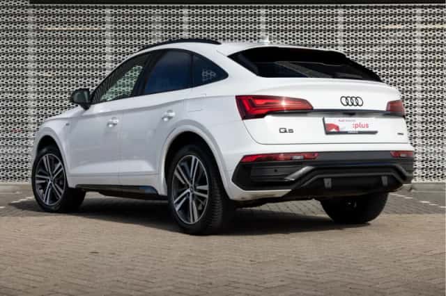 Audi Q5 (2022) thumbnail 4