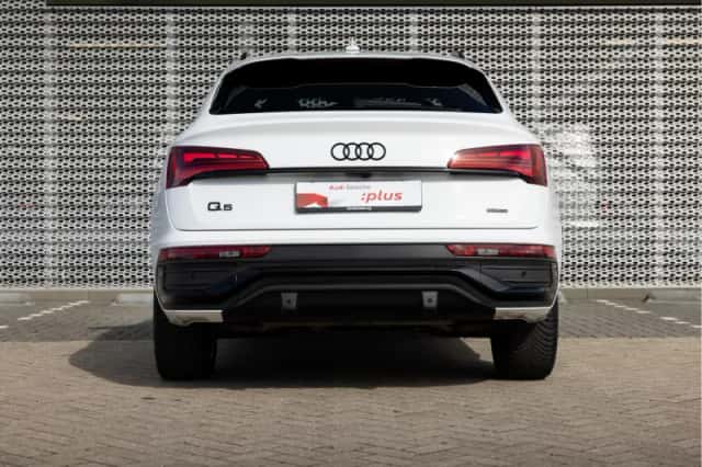 Audi Q5 (2022) thumbnail 6