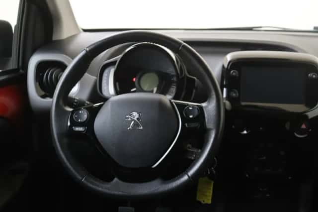 Peugeot 108 (2021) thumbnail 6