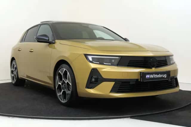 Opel Astra (2024) thumbnail 2