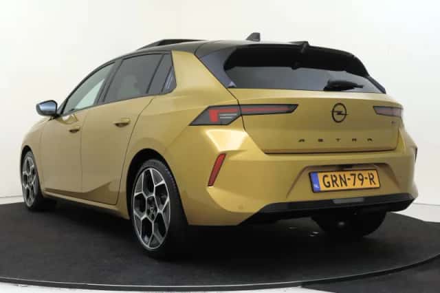 Opel Astra (2024) thumbnail 4