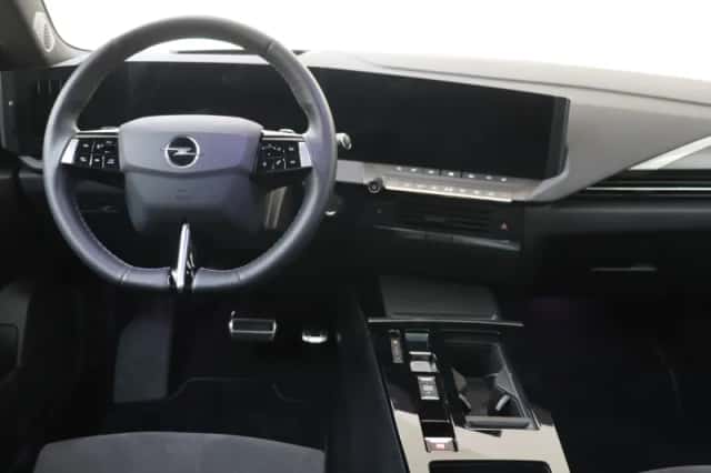Opel Astra (2024) thumbnail 5