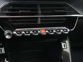 Peugeot 208 (2022) thumbnail 25