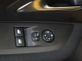 Peugeot 208 (2022) thumbnail 29
