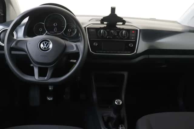 Volkswagen Up! (2023) thumbnail 5