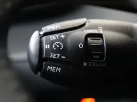 Peugeot 208 (2023) thumbnail 23