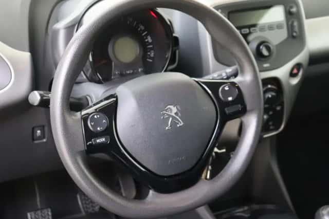 Peugeot 108 (2015) thumbnail 6