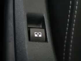 Peugeot 2008 (2019) thumbnail 26