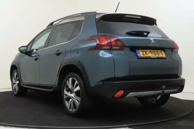 Peugeot 2008 (2019) thumbnail 4