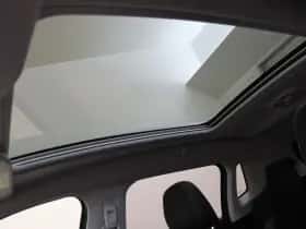Peugeot 2008 (2019) thumbnail 31
