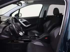 Peugeot 2008 (2019) thumbnail 10