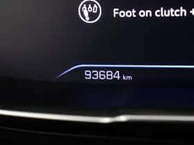 Peugeot 3008 (2019) thumbnail 8