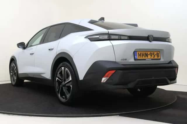 Peugeot 408 (2025) thumbnail 4