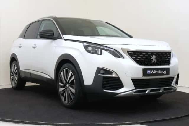 Peugeot 3008 (2018) thumbnail 3
