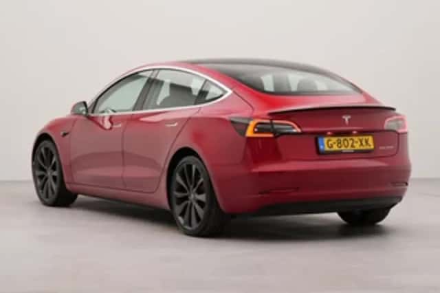 Tesla Model 3 (2019) thumbnail 4