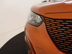 Peugeot e-2008 (2022) thumbnail 13