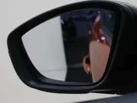 Peugeot e-2008 (2022) thumbnail 28