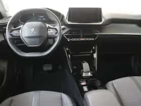Peugeot e-2008 (2022) thumbnail 5