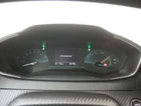Peugeot e-2008 (2022) thumbnail 7