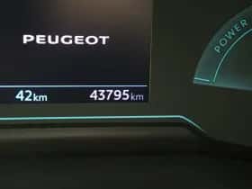Peugeot e-2008 (2022) thumbnail 9