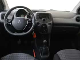 Peugeot 108 (2021) thumbnail 5