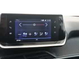 Peugeot 2008 (2020) thumbnail 20