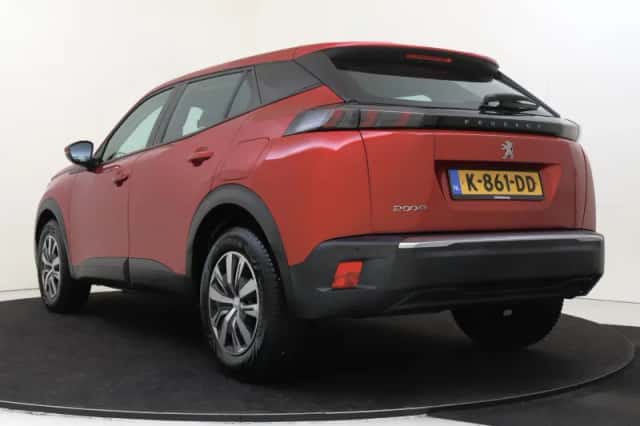 Peugeot 2008 (2020) thumbnail 4