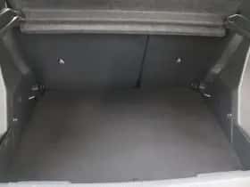 Peugeot 2008 (2020) thumbnail 31