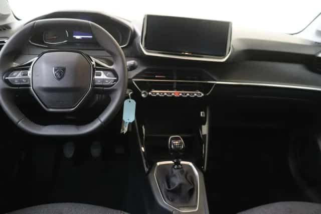 Peugeot 208 (2025) thumbnail 5