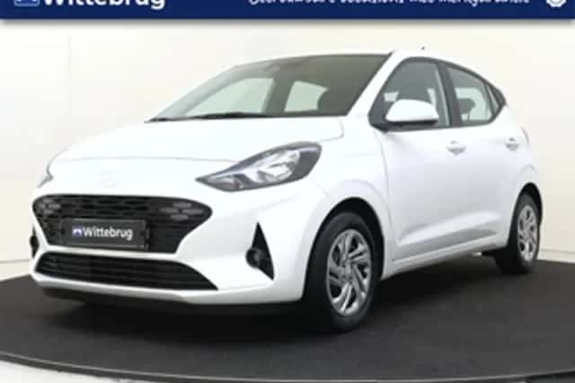Hyundai i10 (2024) thumbnail 1