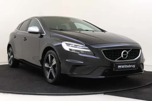 Volvo V40 (2019) thumbnail 2