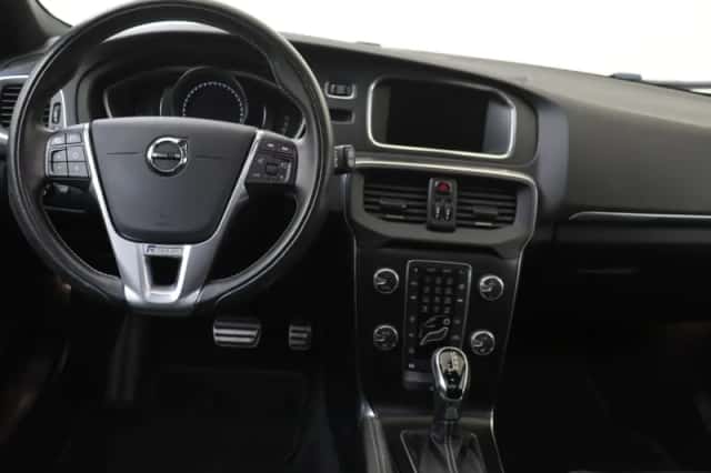 Volvo V40 (2019) thumbnail 4