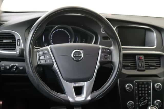 Volvo V40 (2019) thumbnail 5