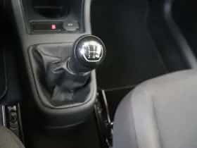 Volkswagen Up! (2023) thumbnail 18