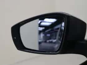 Volkswagen Up! (2023) thumbnail 21