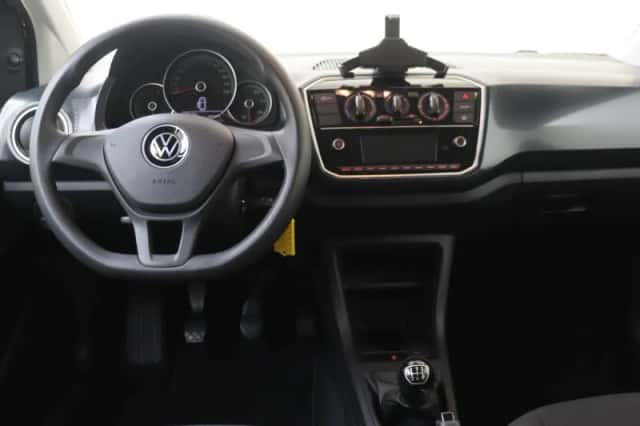 Volkswagen Up! (2023) thumbnail 5