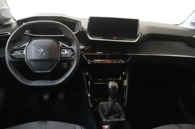 Peugeot 208 (2022) thumbnail 5