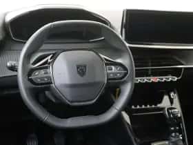 Peugeot 208 (2024) thumbnail 5