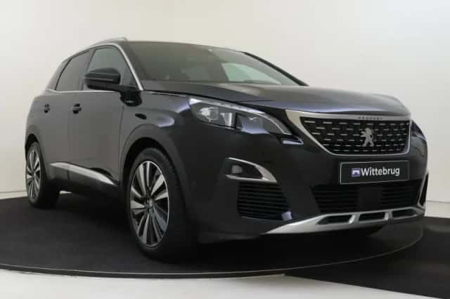 Peugeot 3008 (2018) thumbnail 3