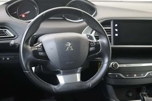 Peugeot 308 (2020) thumbnail 6