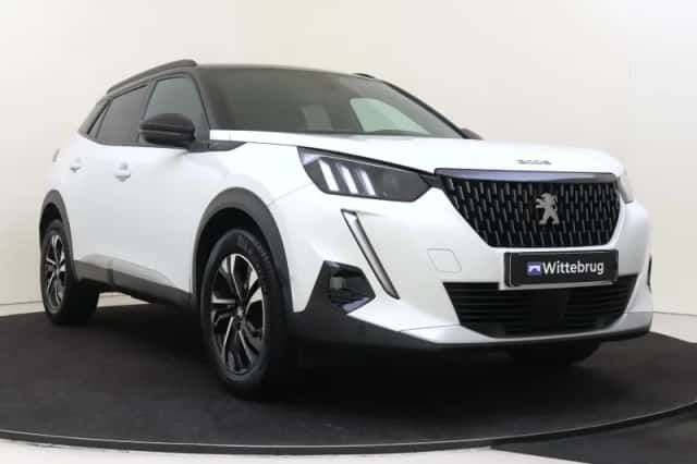 Peugeot 2008 (2021) thumbnail 3