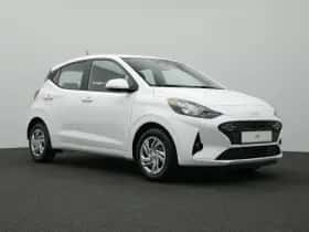 Hyundai i10 (2024) thumbnail 2