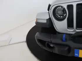 Jeep Wrangler (2024) thumbnail 12