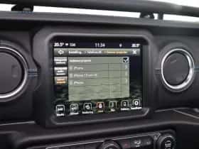 Jeep Wrangler (2024) thumbnail 18