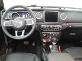 Jeep Wrangler (2024) thumbnail 5