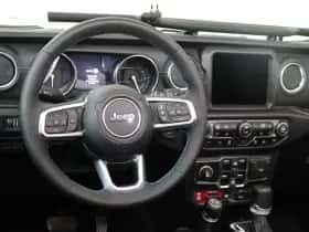 Jeep Wrangler (2024) thumbnail 6